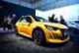  Peugeot 208:    ,    